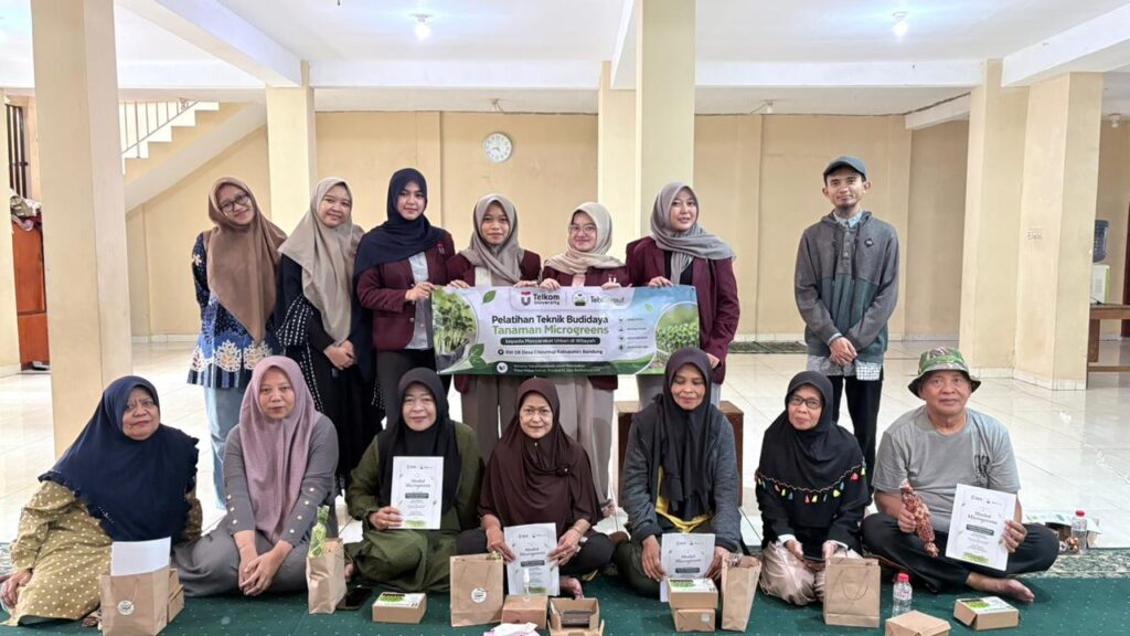 PENGABDIAN MASYARAKAT: PELATIHAN TEKNIK BUDIDAYA TANAMAN MICROGREEN OLEH DOSEN TEKNIK BIOMEDIS